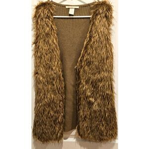 Women's Faux Fur Vest by Charlotte Russe in brown Size L